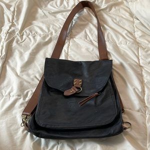Black adjustable bag